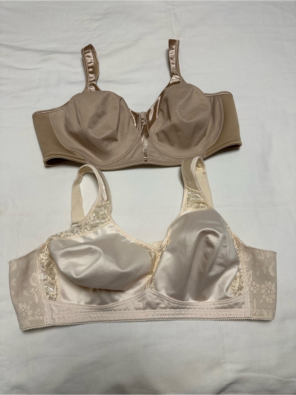 Set of 2 Playtex 18 Hour Satin & Lace Bras in Nude and Champagne, 44C